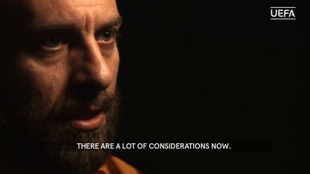 One club men: Roma's Totti and De Rossi смотреть онлайн