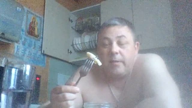 как мужик селедку ел смотреть онлайн