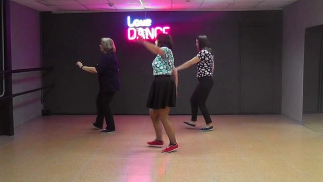 Jazz dance - J'ai du Boogie - Svetlana&Tatyana&Olga смотреть онлайн
