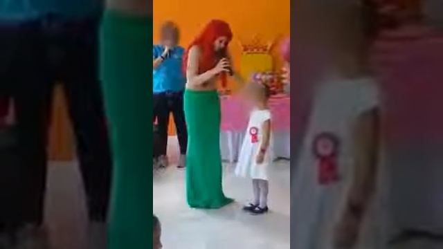 Ariel la sirenetta - esibizione live di come vorrei смотреть онлайн