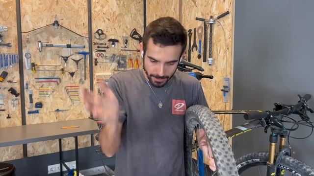 MONDRAKER F-PODIUM pasa al TALLER con AVERÍAS 🔧 смотреть онлайн