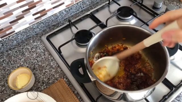 👉Sucuklu kuru fasülye tarifi 👈hem faydalı hem lezzetli .. смотреть онлайн
