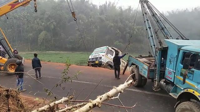 Amazing Motor ESCORT HYDRA 15. смотреть онлайн