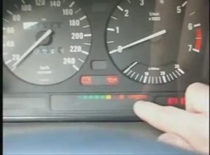 Сброс индикатора Inspection» и Oil Service на BMW e34 двигатель M20b20 (BMW 520i)