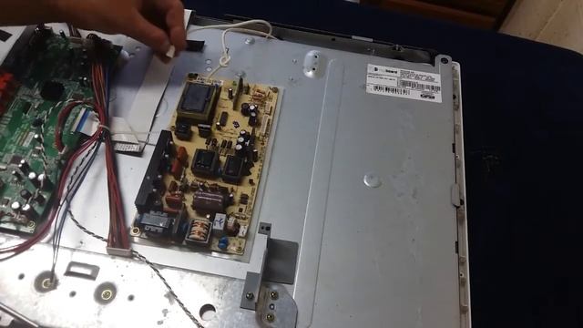 TV 32 CCE STILE1 смотреть онлайн