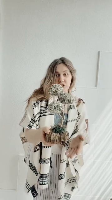 Дерево из цетрарии с тремя кронами