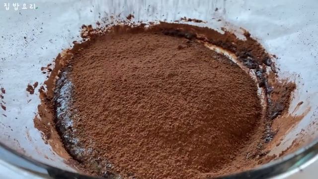 Простой способ приготовления шоколада с молоком (4 ингредиента) #chocolate #desserts #cake #cooking