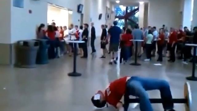 Неудачно приземлился. смотреть онлайн