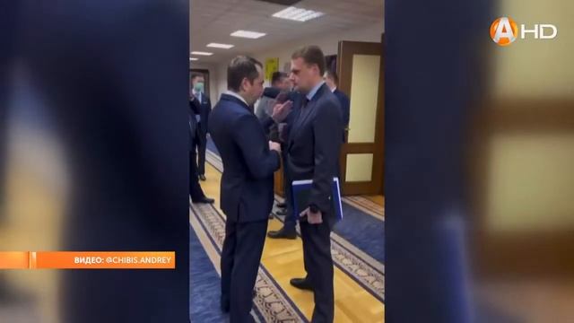 Глава региона в конце недели работает в Москве смотреть онлайн