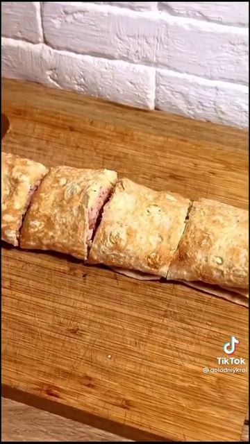 слойка с ветчиной и сыром смотреть онлайн