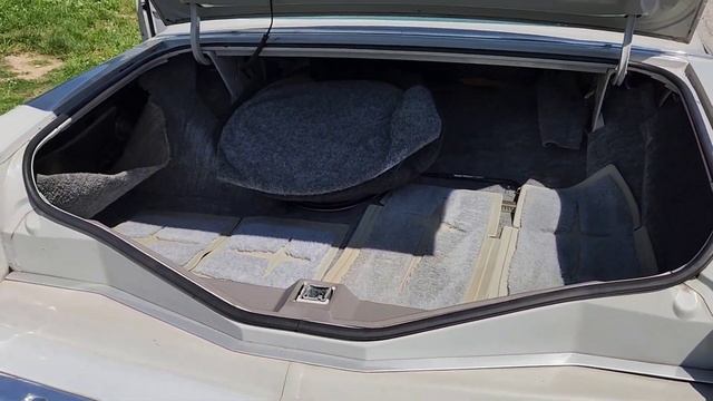 1977 Lincoln Mark V - Walkaround - Test Drive #Lincoln #carguys #classiccars 🚙🚘🚙