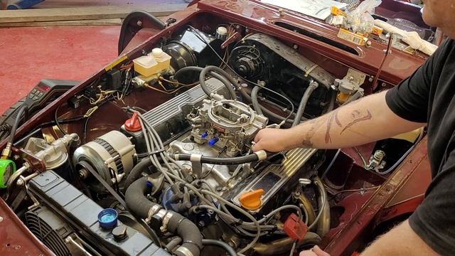 Second Run And Warm Up Rover V8 Conversion in MGB смотреть онлайн