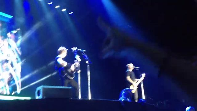 Nickelback - When We Stand Together (LIVE Moscow - 10/25/12)