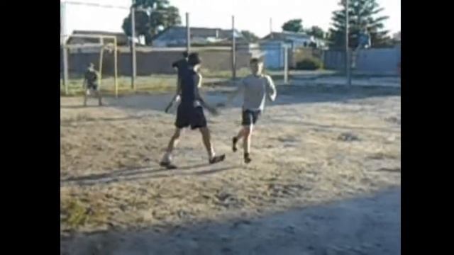 А У ВАС ВО ДВОРЕ ЕСТЬ ТАКОЙ ФУТБОЛИСТ? смотреть онлайн