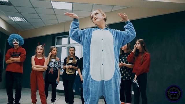 HALLOWEEN BATTLE / SHUFFLE / VOGUE / ALL STYLES смотреть онлайн