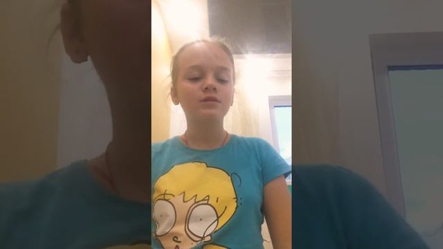 Караоке(между нами тает лёд)В кончик не должна быть такая канцовка(если че) смотреть онлайн