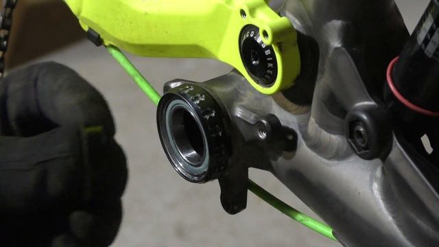 Ruidos en tu Bicicleta! Cómo Solucionar Crujidos en tu Mountain Bike! смотреть онлайн