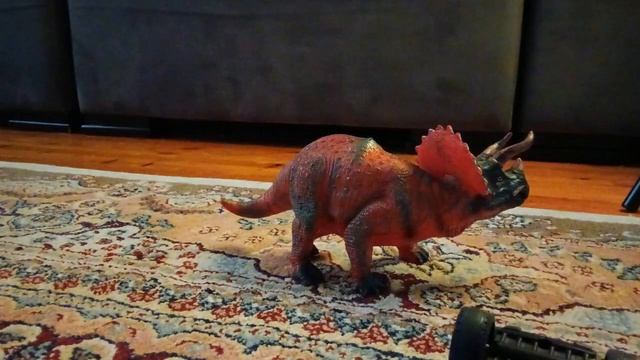 трицератопс попал в современный мир (9 серия) смотреть онлайн