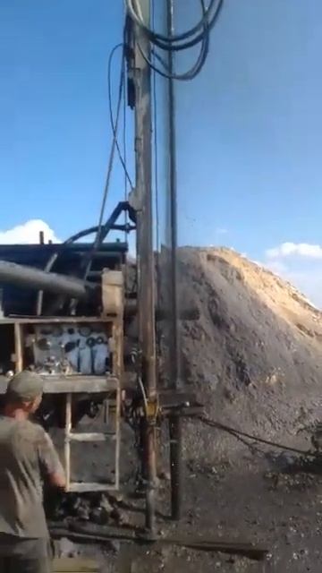 Бурение скважин Магнитогорск. Компания Аквабур т. +7(3519)280301 смотреть онлайн