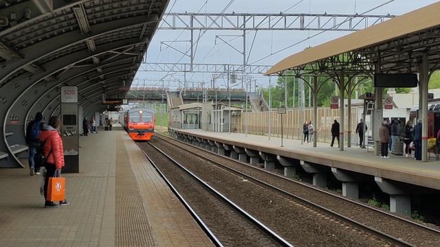 [Ultra HD] Электропоезд ЭД4М-0137 смотреть онлайн