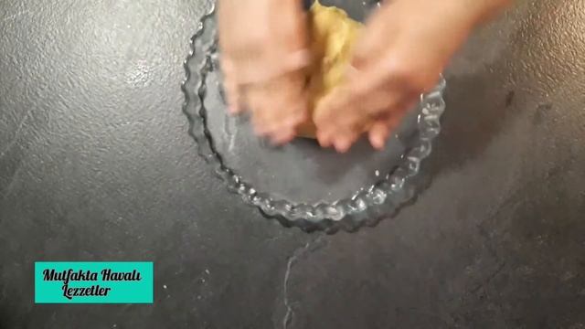 PASTANE USULÜ KURU PASTA👌Tüm tarifleri unutun sadece bunu deneyin👌İŞİN SIRRI MISIR UNU👍 смотреть онлайн