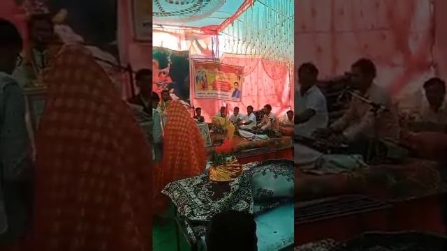 बाल कृष्ण जी की आरती смотреть онлайн