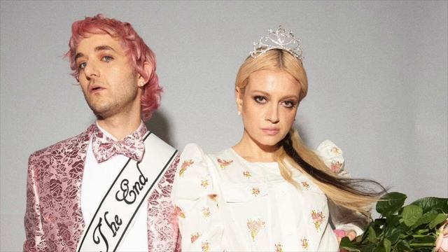 LA RAPPRESENTANTE DI LISTA | CIAO CIAO COVER смотреть онлайн