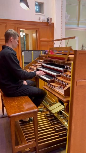 UNIVERSAL PICTURES (organ) смотреть онлайн