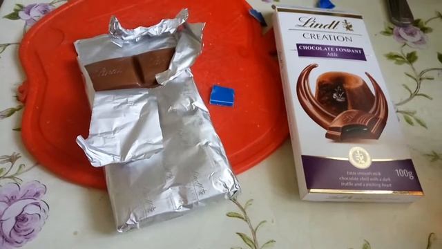Lindt Creation  Chocolate Fondant Milk