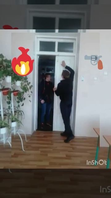 Як повинен заходити Батько в клас смотреть онлайн