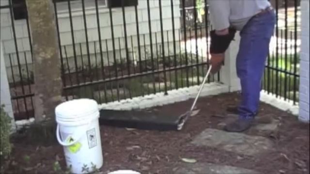 American made Snake Trap interview / demo of a copperhead catch смотреть онлайн
