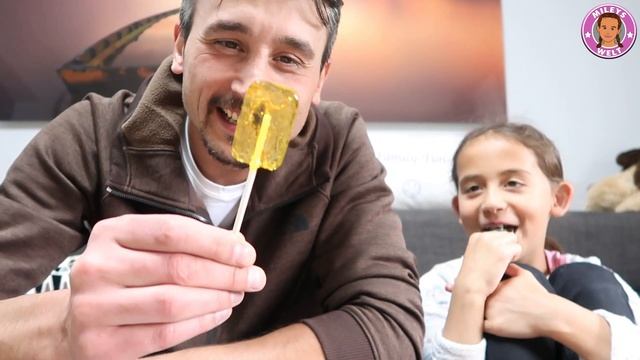 EKEL KÄFER LUTSCHER mit gruseligen KRABBELTIEREN - Lollipops with scary animals | Mileys Welt смотреть онлайн