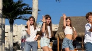 FloyyMenor, Cris MJ - Gata Only Dance video