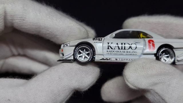 KHMG049 KAIDOHOUSE x MINI GT Nissan Skyline GT-R (R34) Kaido Works V2INFO смотреть онлайн