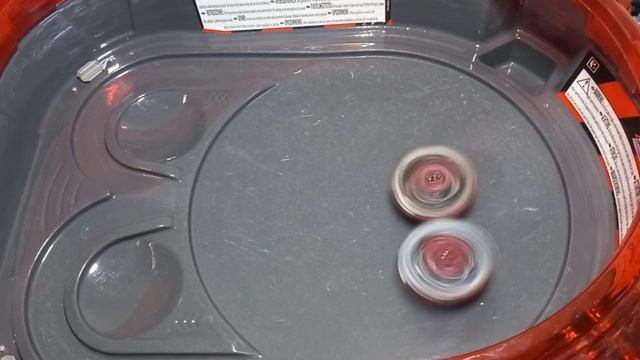 Обзор на Хелл Саламандру от Hasbro Бейблейд/Beyblade смотреть онлайн