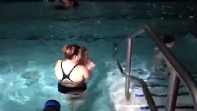 Swim lessons смотреть онлайн