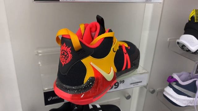 Nike Lebron Witness 7 GS (Black/Bright Crimson/University Gold/Barely Volt) - SKU: DQ8650-001 смотреть онлайн
