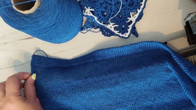 Красивый мотив крючком. Вместо халата будет дорожка смотреть онлайн