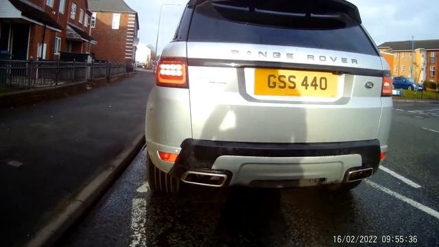 Near Miss 195: A driver with a head full of sand(ero) смотреть онлайн