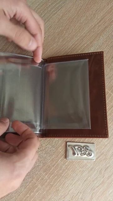 Кожаная обложка с нанесением тиснения. Обложка без тиснения от 6500₽. смотреть онлайн