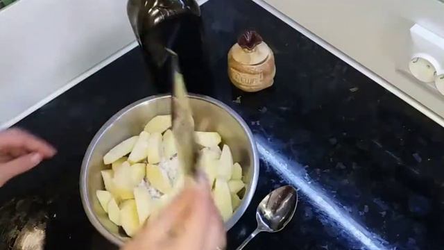 Неймовірно смачна Новорічна вечеря! Запечена картопля з куркою та грибами! смотреть онлайн