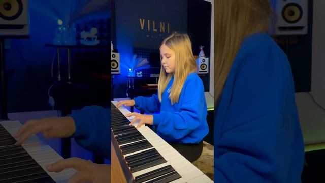 Кінаш Софія - Тема Гедвіги (саундтрек фільму "Гаррі Поттер") смотреть онлайн