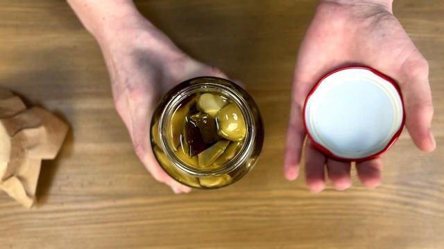 Белый маринованный гриб. Резаный. смотреть онлайн
