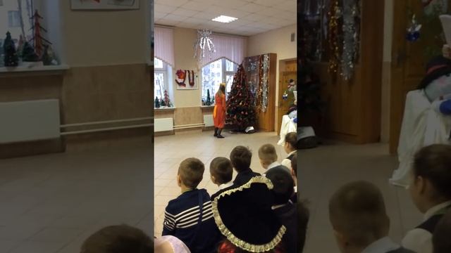 Новогодний утренник. Школа 319 часть 1 смотреть онлайн