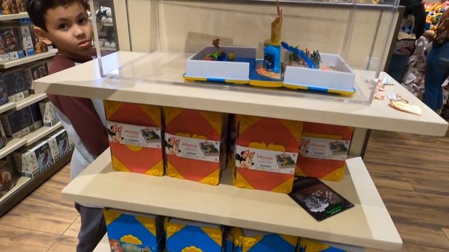 Disney Merch & Downdown Disney Feb 2020 смотреть онлайн