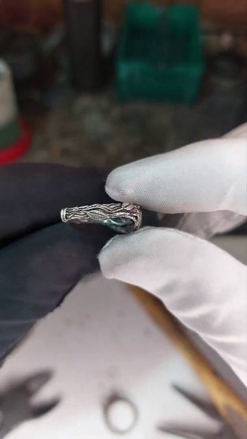 Кольцо "Кладдах" в эльфийском стиле, серебро, размер 15,5 - 20 (6000₽) смотреть онлайн