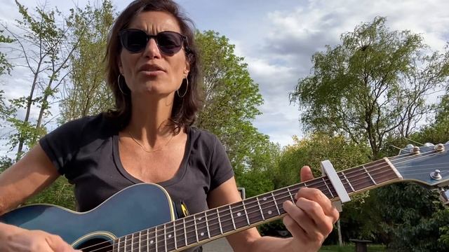 Aud & Mentissa Mamma Mia reprise acoustic guitare смотреть онлайн
