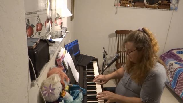 Miracles - Kari Jobe - KEY: E Min / G Maj CHORDS смотреть онлайн