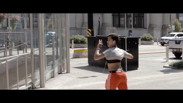 DAN MARSH - UNDRESS смотреть онлайн