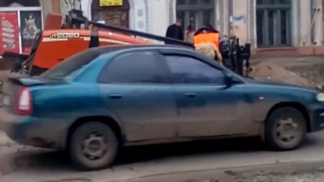 Кривой Рог Бурильная машина на 96 квартале . смотреть онлайн